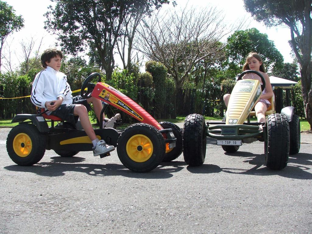 New Plymouth Top 10 Holiday Park Extérieur photo