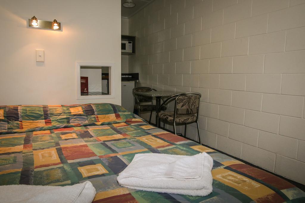 New Plymouth Top 10 Holiday Park Chambre photo