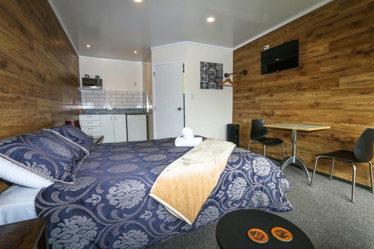 New Plymouth Top 10 Holiday Park Extérieur photo
